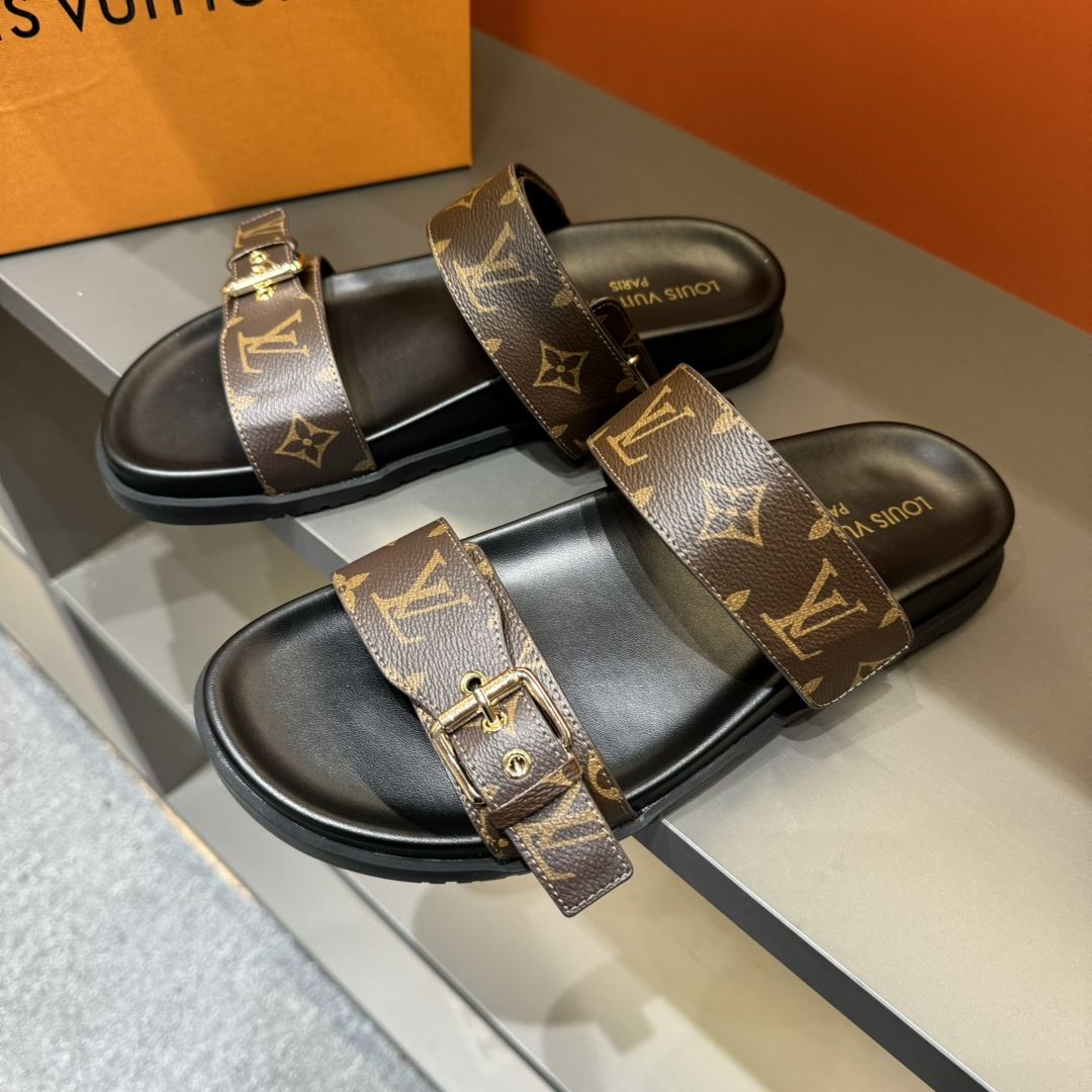 Louis Vuitton Slippers